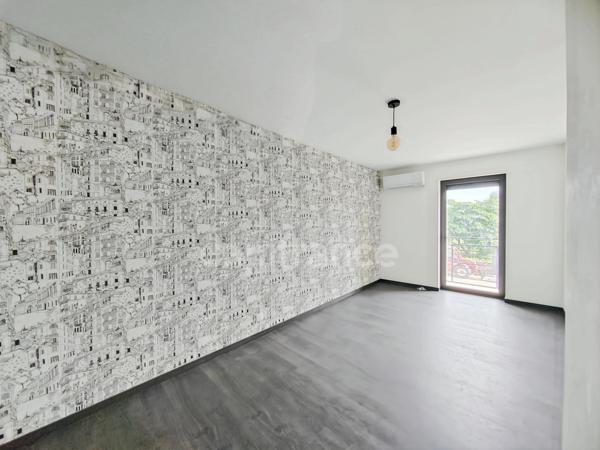 Dpt Saône et Loire (71), Crissey à vendre à 10 mn de Chalon-Sur-Saône maison de 9 pèces 230 m² 5 chambres, garage