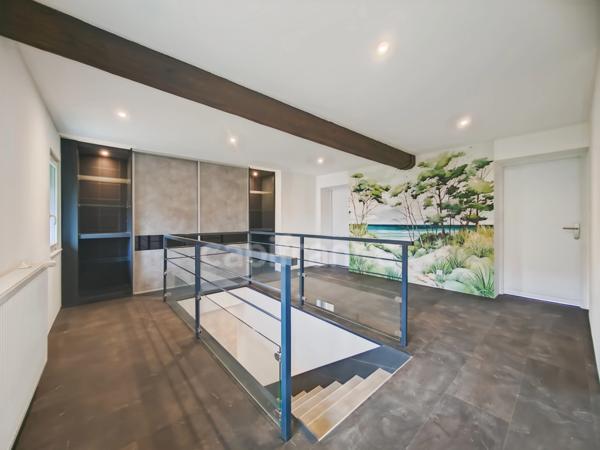 Dpt Saône et Loire (71), Crissey à vendre à 10 mn de Chalon-Sur-Saône maison de 9 pèces 230 m² 5 chambres, garage