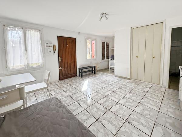EXCLUSIVITÉ - Studio à vendre à Bordeaux - Victoire