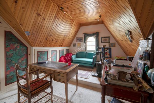 Maison Mordelles 151 m² / type 7 / 5 chambres / jardin et sous sol enterré