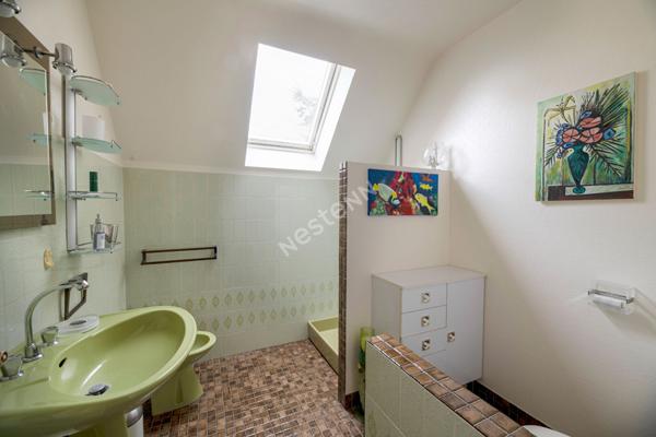 Maison Mordelles 151 m² / type 7 / 5 chambres / jardin et sous sol enterré