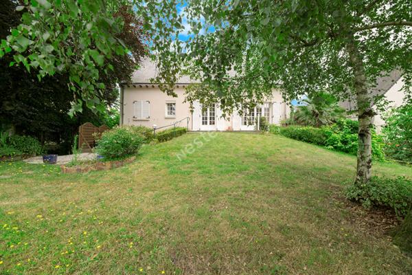 Maison Mordelles 151 m² / type 7 / 5 chambres / jardin et sous sol enterré