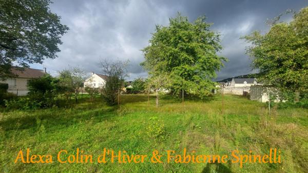 Maison à remettre au gôut du jour dans village recherché