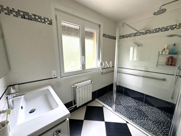 Maison 6 pièce(s) 4 chambre(s) 116 m²