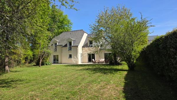 Maison d'exception à vendre à Sautron - 7 pièces, 172 m², grand terrain +1100 M² !