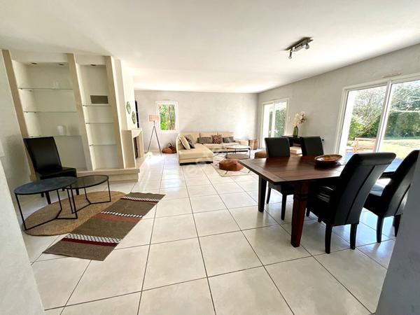 Maison d'exception à vendre à Sautron - 7 pièces, 172 m², grand terrain +1100 M² !