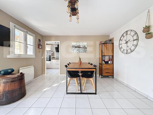 Bailly-Romainvilliers – Duplex 4 pièces lumineux avec balcon et parking 