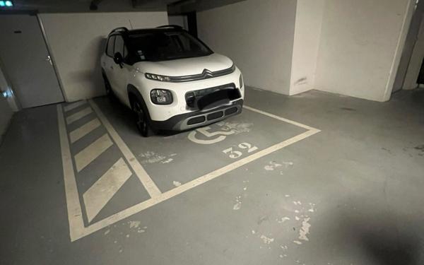 Stationnement à vendre    Paris 19