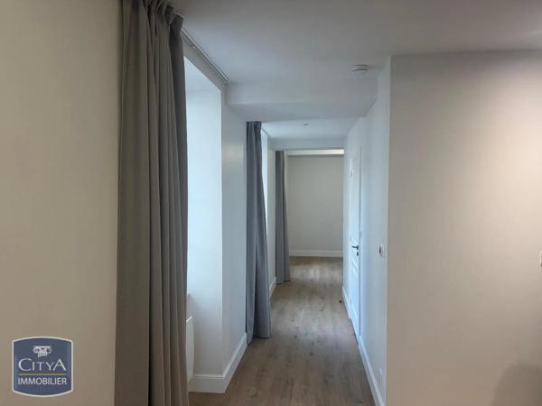 Appartement à louer 1 pièce 34.2m²