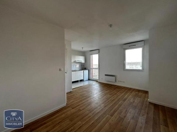 Appartement à louer 1 pièce 24.5m² Lucé (28110)