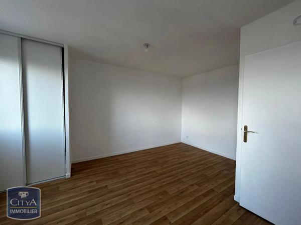 Appartement à louer 1 pièce 24.5m² Lucé (28110)