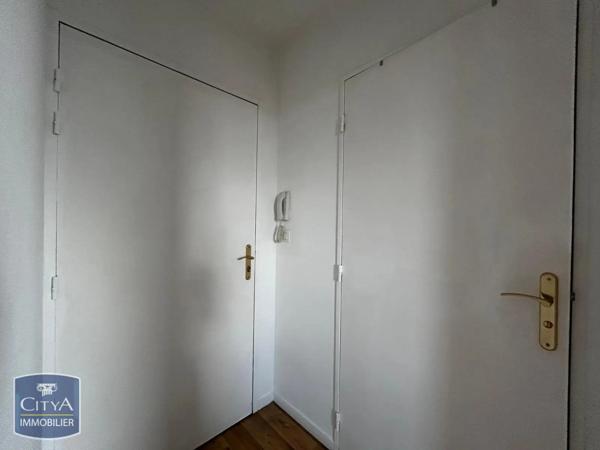 Appartement à louer 1 pièce 24.5m² Lucé (28110)