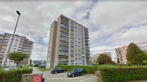 FINISTERE, BREST, PLACE DE STRASBOURG, APT DALLE BÉTON, ASCENSEUR, PLACE DE PARKING, TOUTES COMMODITÉS