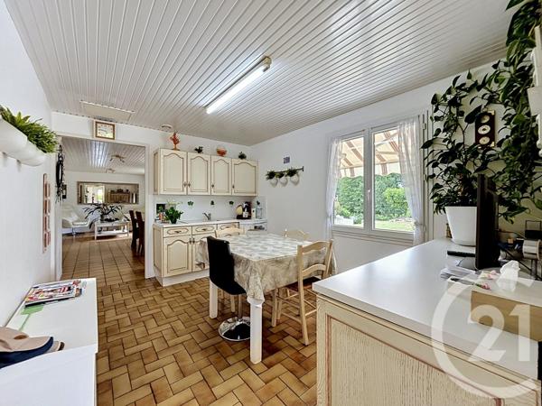 Maison à vendre  4 pièces - 100,10 m 2   MONTPON MENESTEROL  - 24