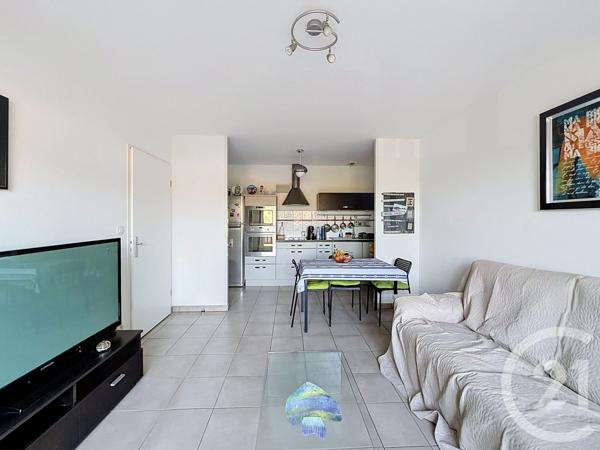 Appartement F2 à vendre  2 pièces - 42,52 m 2   GUJAN MESTRAS  - 33