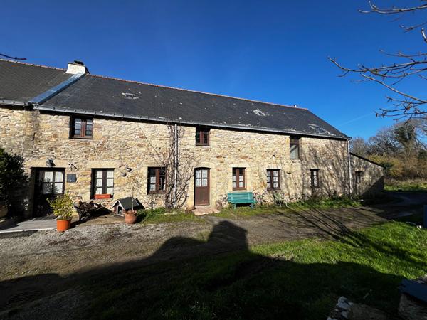 Longère à rénover située à Sarzeau - campagne