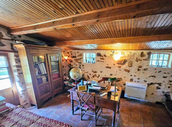 Pontevès (83670) Charmante Propriété à Vendre à Barjols / Pontevès – Calme Absolu et Grand Terrain de 5 Hectares