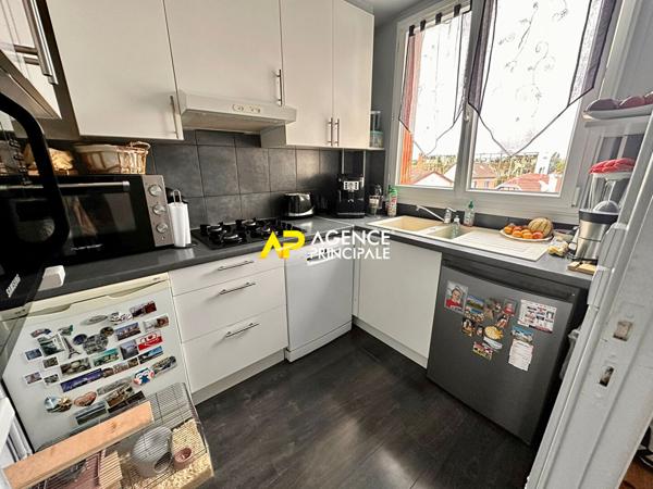 Sartrouville - La Vaudoire Centre Ville - Appartement 2 pièces 34.72 m2 €179 900 ** - Référence 9500