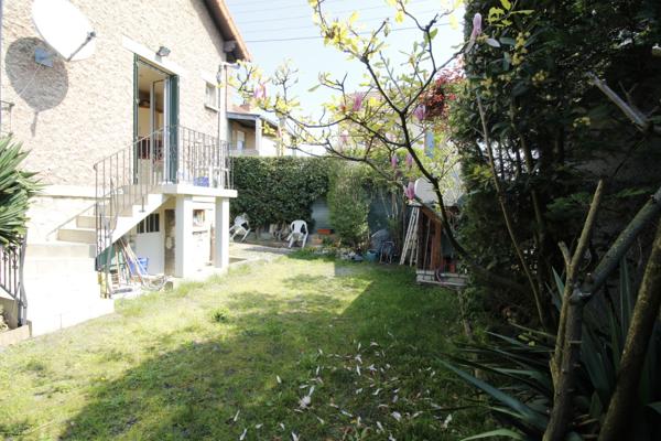 Agréable meulière 6 pièces, 103 m2, proche toutes commodités , Houilles