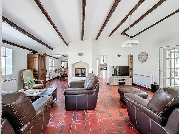 Maison de Plain-pied - 4 Chambres - Piscine