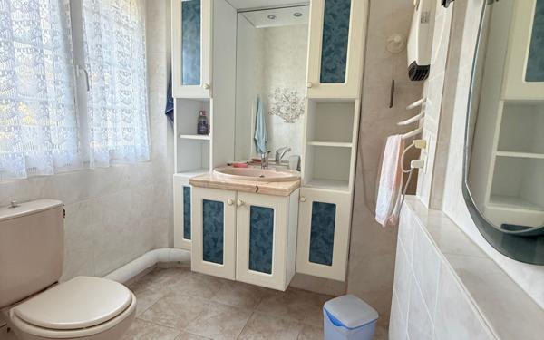 Maison à vendre    3 pièces •  Saint-Cyr-sur-Mer