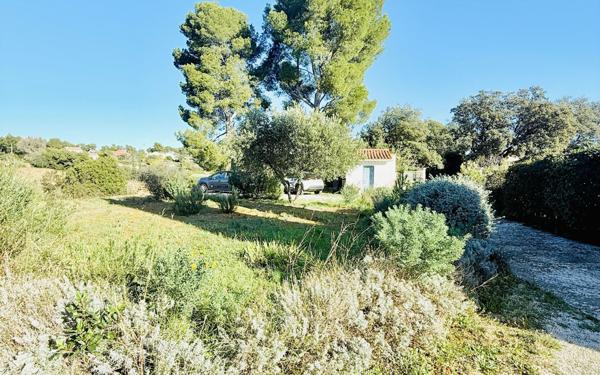 Maison à vendre    3 pièces •  Saint-Cyr-sur-Mer