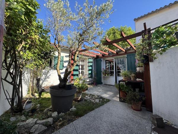 Maison à vendre à La Flotte en Charente-Maritime (17630), ref : 17018-1149