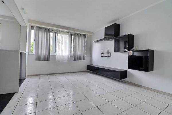 Appartement Saint Leu La Foret 3 pièce(s) 58 m2 + cave + place de parking