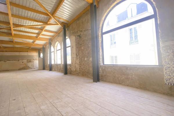 03200 VICHY -VOLUME IMMOBILIER STRATÉGIQUE -COEUR DE VILLE -