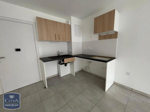 Appartement à louer 2 pièces 45.45m² Saint-Jean-d'Illac (33127)