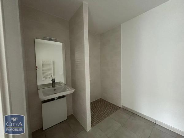 Appartement à louer 2 pièces 45.45m² Saint-Jean-d'Illac (33127)