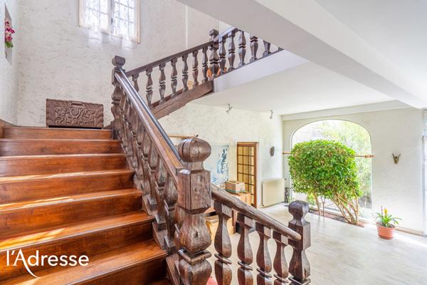 BORDEAUX JARDIN PUBLIC - Magnifique maison pierre avec garage et extérieurs.