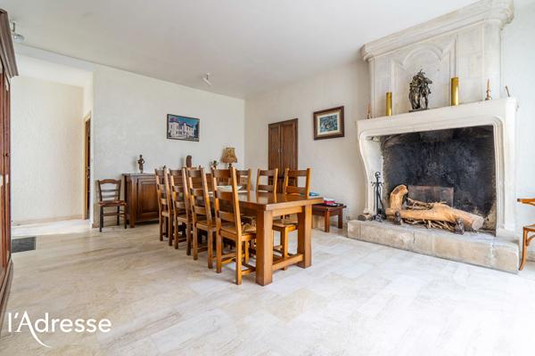 BORDEAUX JARDIN PUBLIC - Magnifique maison pierre avec garage et extérieurs.