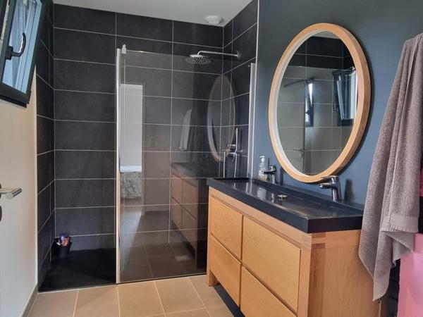 Maison à vendre |  Vouneuil-sous-Biard |  6 pièces | 159 m²