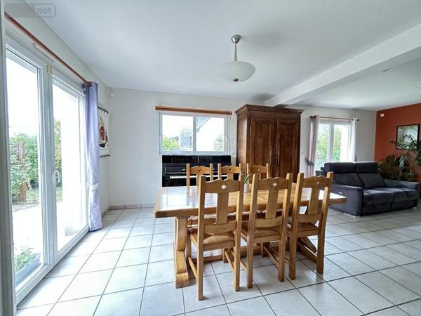 Maison à vendre à Guer dans le Morbihan (56380), ref : 56046-1307