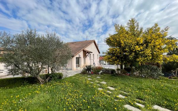 Maison à vendre    4 pièces •  Vienne