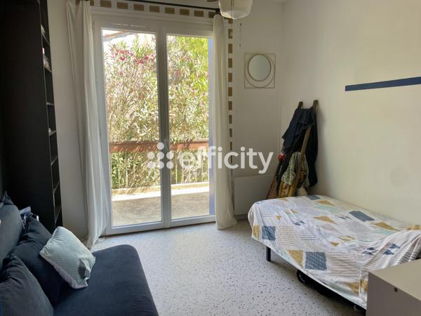 Maison
         5 pièces
        - 111 m² 281 900 € *
