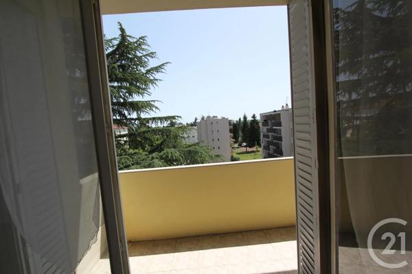 Appartement F4 à vendre  4 pièces - 64,63 m 2   CHAMPAGNE AU MONT D OR  - 69