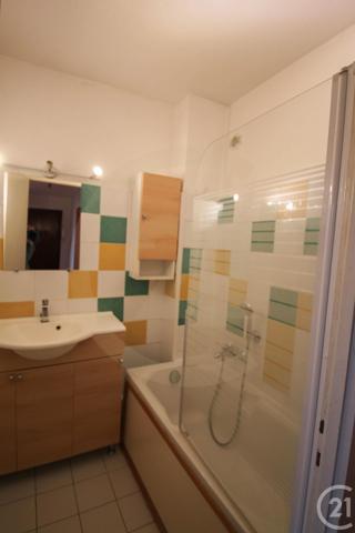 Appartement F4 à vendre  4 pièces - 64,63 m 2   CHAMPAGNE AU MONT D OR  - 69