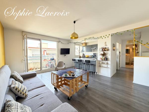Appartement
         2 pièces
        - 51 m² 218 000 € *