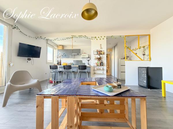 Appartement
         2 pièces
        - 51 m² 218 000 € *