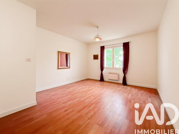 Maison à vendre 10 pièces 239 m² Ardon