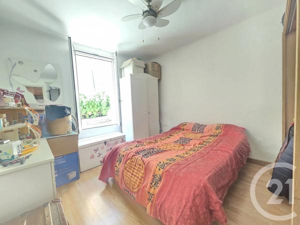 Maison à vendre  4 pièces - 95 m 2   TOULON  - 83