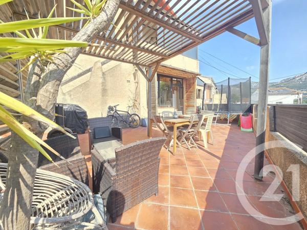 Maison à vendre  4 pièces - 95 m 2   TOULON  - 83
