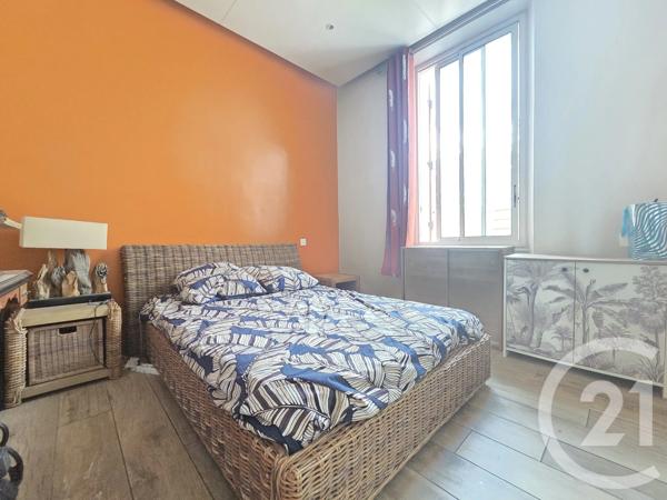 Maison à vendre  4 pièces - 95 m 2   TOULON  - 83
