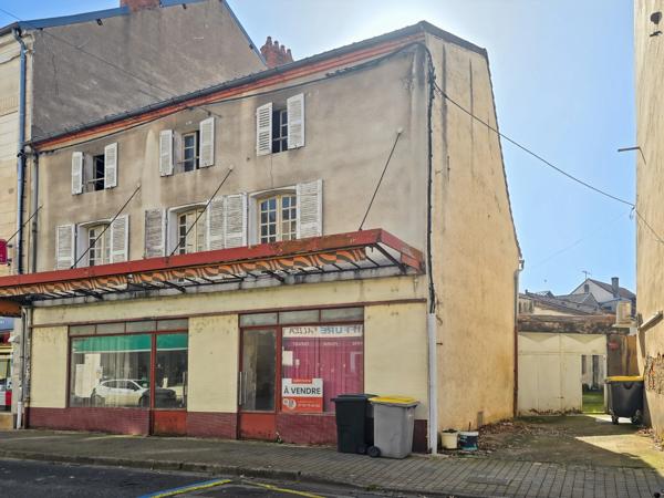 Immeuble à réhabiliter – Environ 500 m² – Centre-ville de Lapalisse
