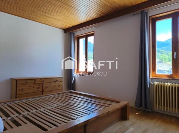 DUPLEX IDEALEMENT SITUE ET AU FORT POTENTIEL !!