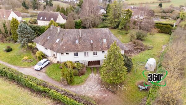 Maison Familiale 9 pièces avec sous-sol complet L'AIGLE (61)