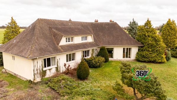 Maison Familiale 9 pièces avec sous-sol complet L'AIGLE (61)