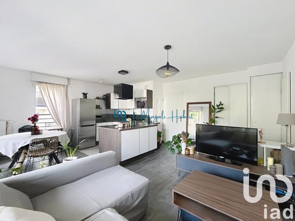 Appartement à vendre 3 pièces 64 m² Boussy-Saint-Antoine